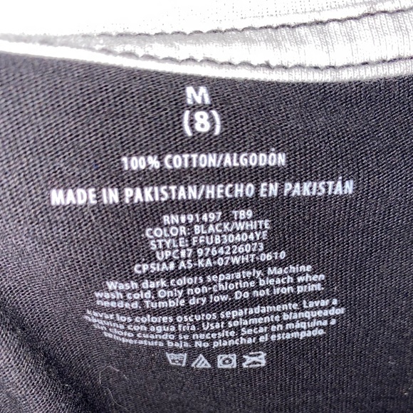 Skeleton Shirt 🦴 - Picture 2 of 2